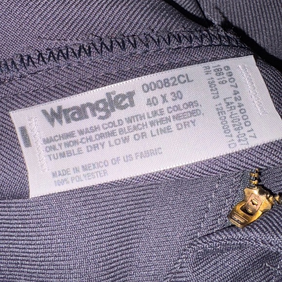 Wrangler NWT Men’s Size 40W 30L Grey Polyester Business Casual Dress Jeans - Picture 8 of 10